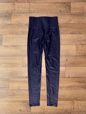 Carbon38 purple leggings small athletic athleisure casual spring summer shimmery